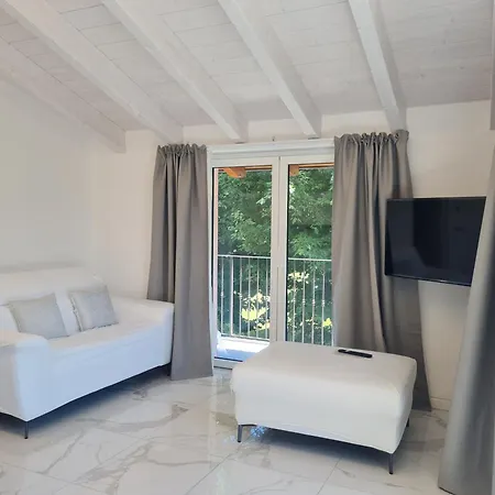 Riva Del Lario Apartmán Colico